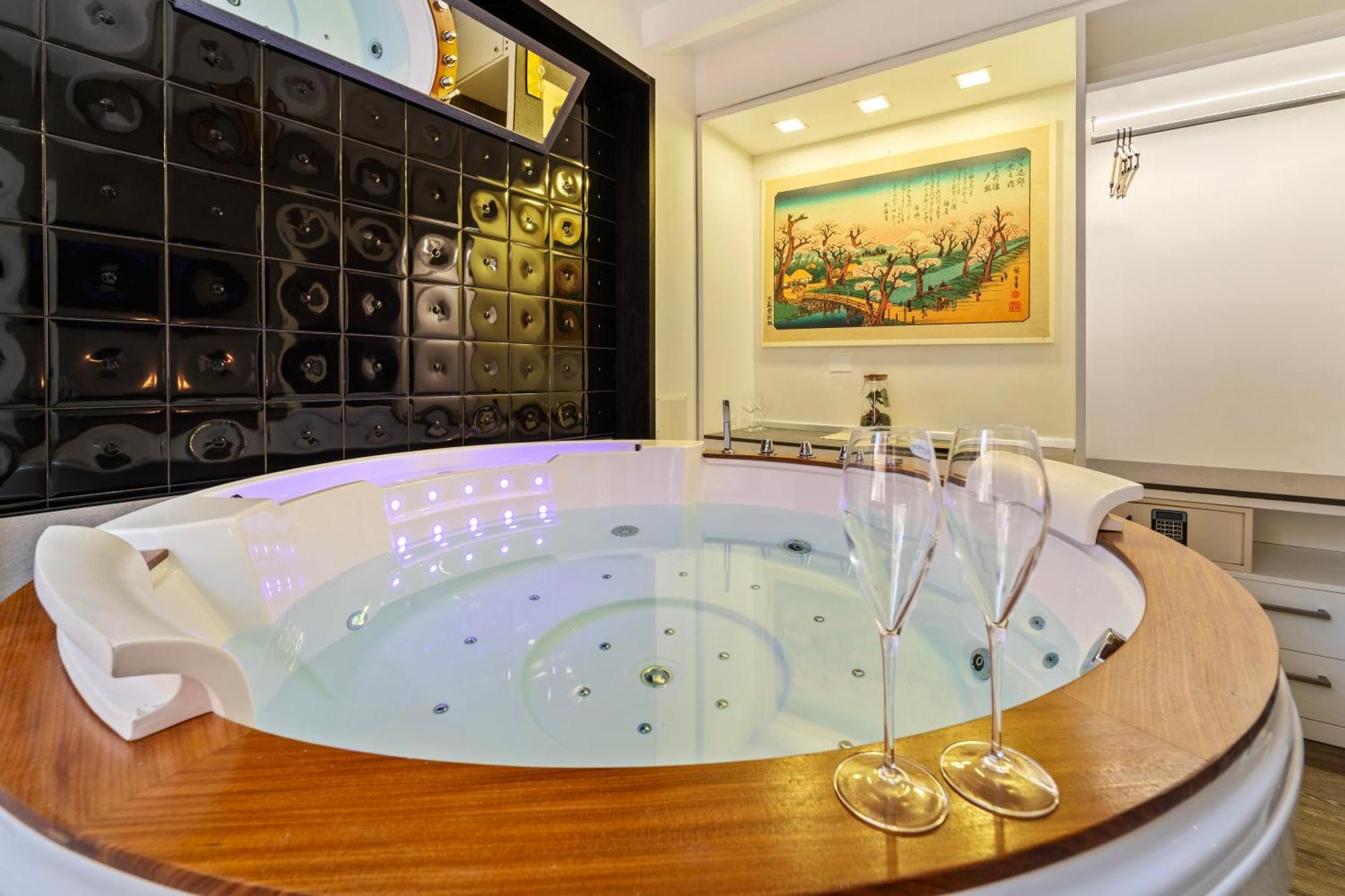 Ukiyo Suites And Rooms カリアリ エクステリア 写真