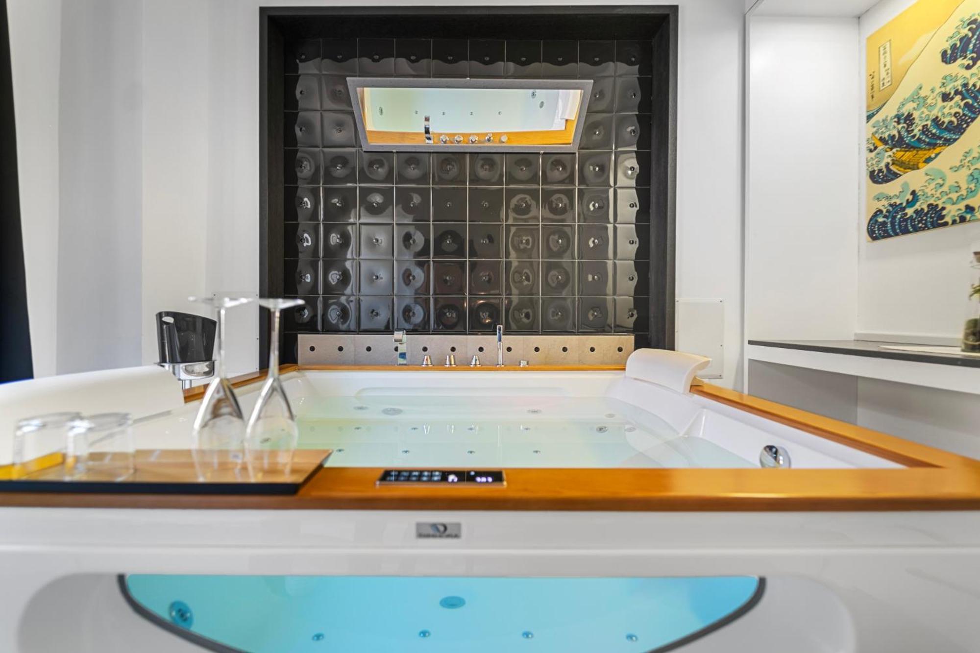 Ukiyo Suites And Rooms カリアリ エクステリア 写真